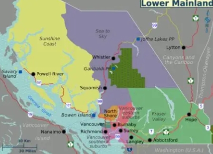 Map of Okanagan Valley showing Summerland Penticton and evacuation routes