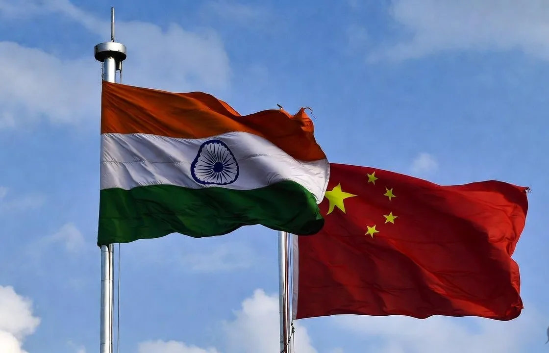 National flags of India and China side by side